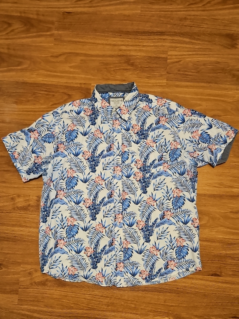 Free Planet 2XL Mens White And  Blue Tropical Short-Sleeve Button-Down Shirt